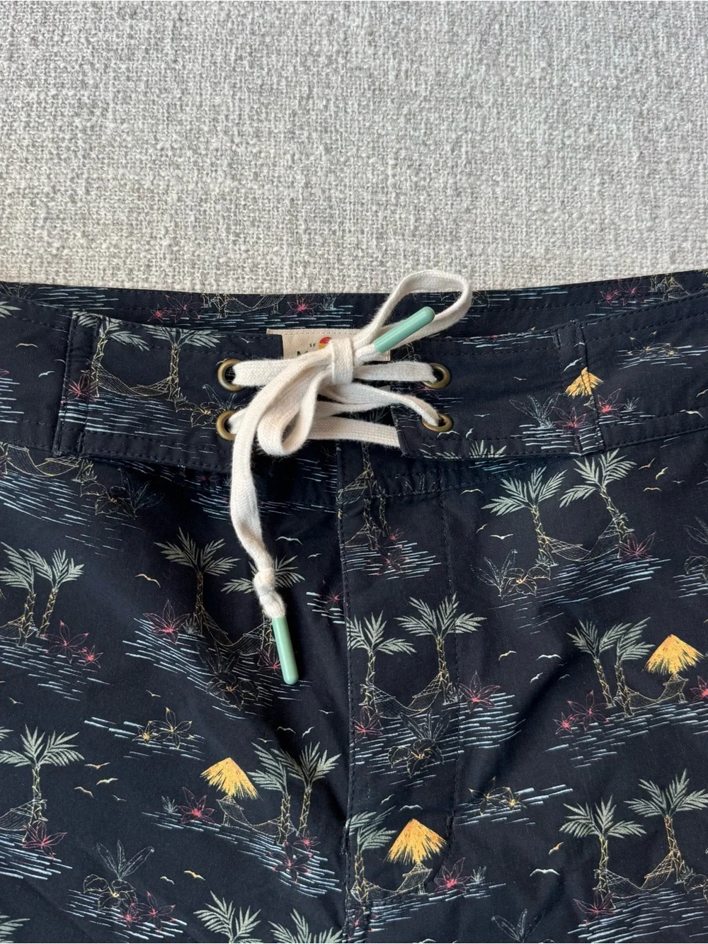 Marine Layer Cordonado Board Shorts Size 32